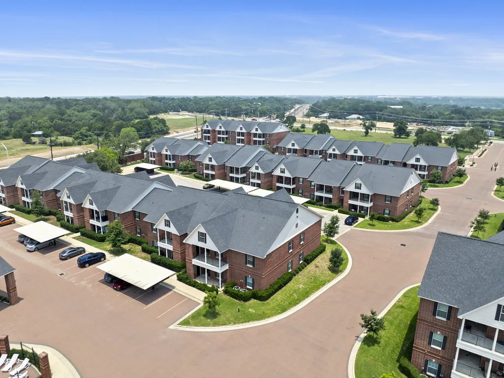 Colonial Crossing photo 16