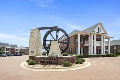 Colonial Crossing photo