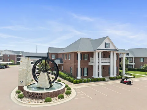 Colonial Crossing photo 12